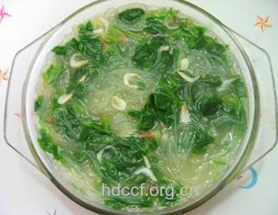 孕妇夏季喝什么汤 虾皮菠菜粉丝汤