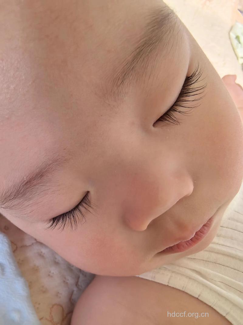 遗传探究 小酒窝长睫毛能遗传给宝宝吗