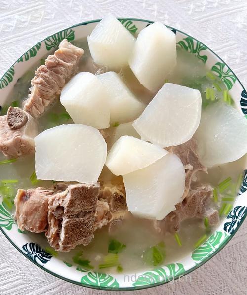 孕妇食谱大全之猪骨萝卜汤