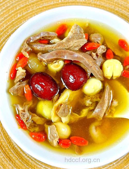 孕妇补锌食谱之桂圆猪心