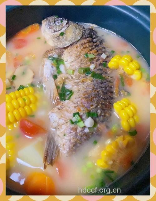 孕妇火锅食谱之鲜鲫鱼火锅