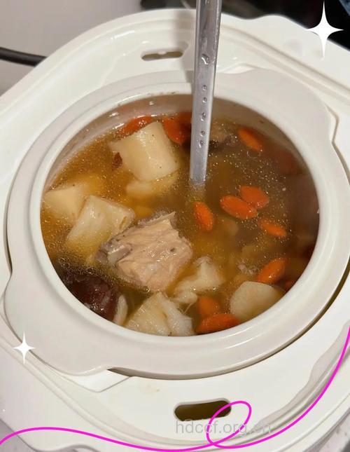 孕妇夏季喝什么汤 山药红枣排骨汤