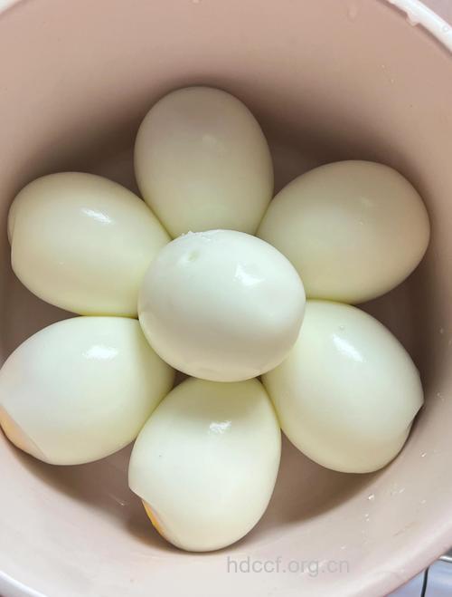 孕妇必须食用彻底煮熟的鸡蛋
