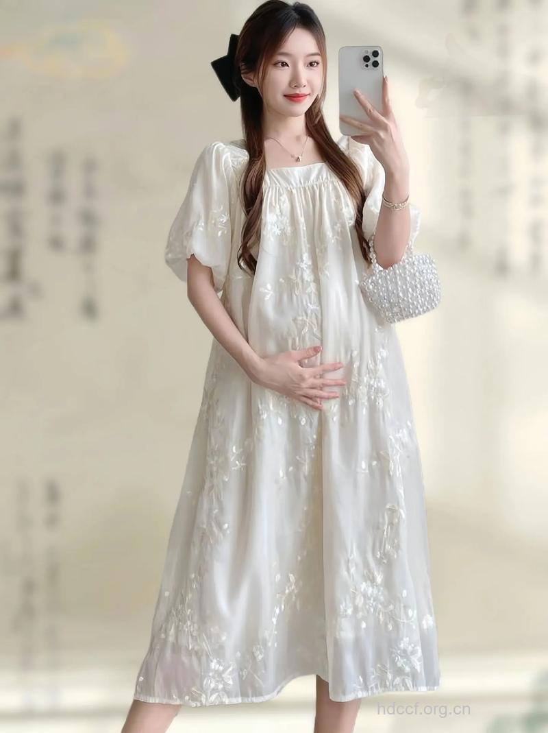 孕妇的服装要选择什么样的呢？