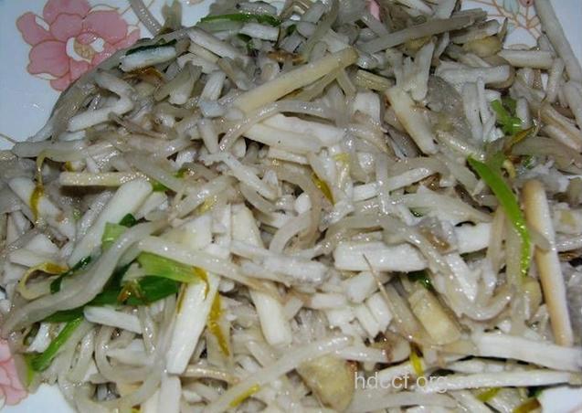 孕妇食谱之怀山竹荪炒豆芽的做法