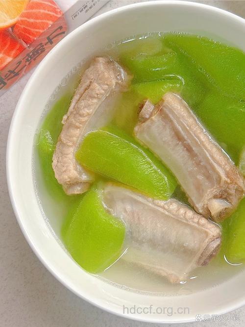 孕妇补锌食谱之猪瘦肉丝瓜汤的做法