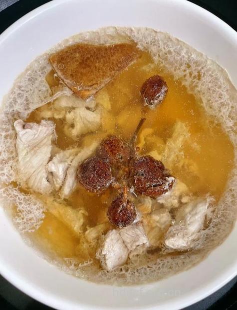 孕妇安胎食谱之砂仁肘子的做法