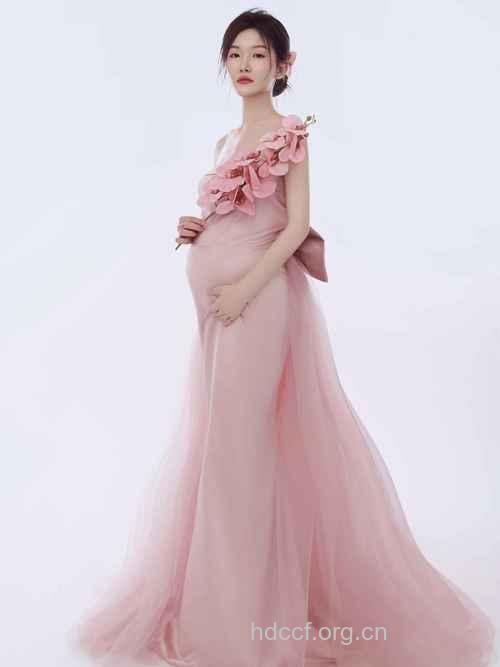 怀孕可以拍婚纱照吗