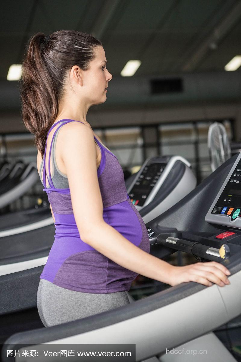 孕妇可以用跑步机吗