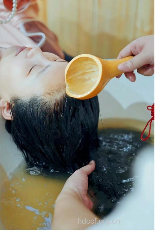 坐月子洗头