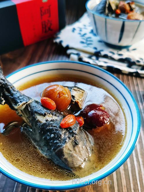 冬季常喝八款靓汤 让你气色红润