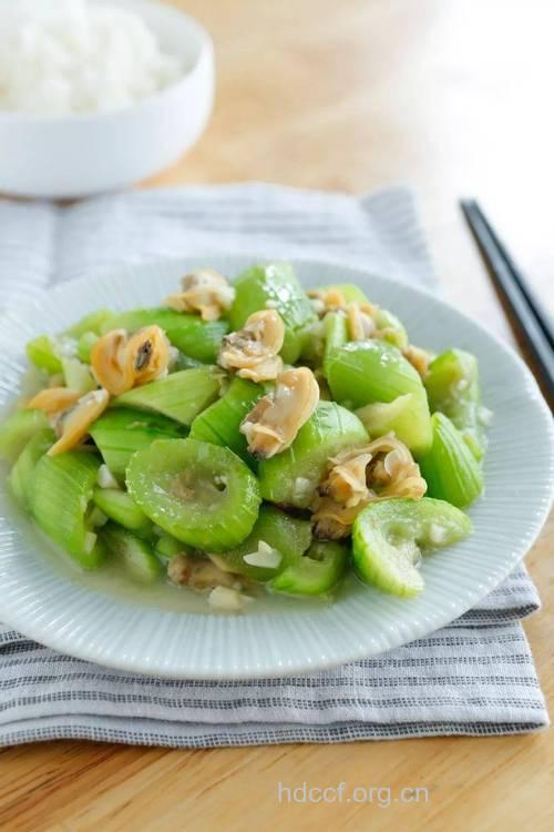 月经期间能吃丝瓜炒花蛤吗