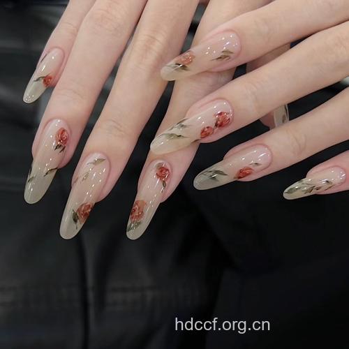 彩绘美甲容易引发疾病