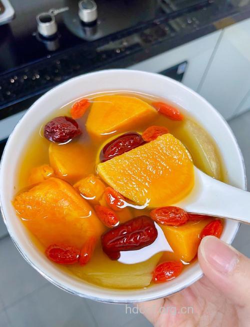 女人冬天手脚冰凉吃什么好 暖身食物推荐