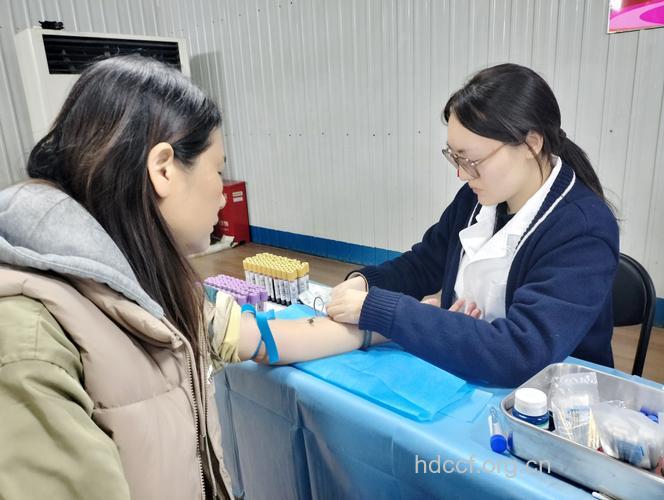 白领女性应定期做好体检准备