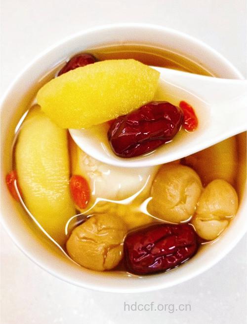 看看八月食用的养生汤