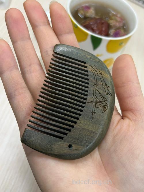 孕妇适宜用木梳梳头