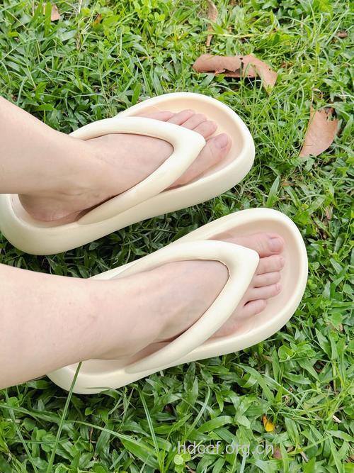 夏季不穿人字拖需要理由吗
