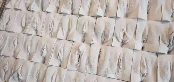 女人的阴唇是什么颜色的