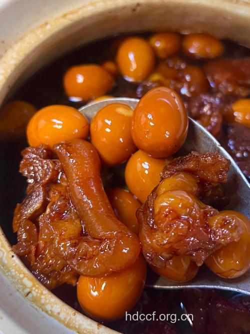 月子食谱之姜醋猪脚蛋的做法