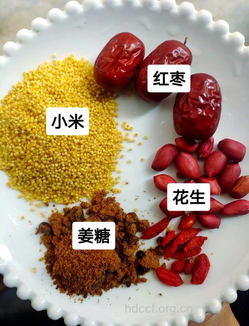 坐月子食谱：红糖小米粥的做法