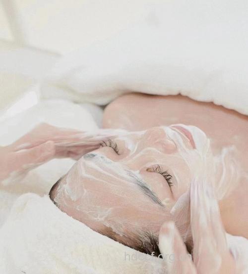 用什么洗脸最好