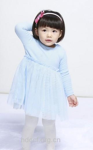 李湘女儿天价代言 星范儿十足