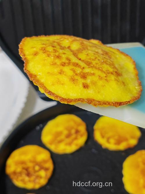 上班族自制酸奶玉米饼早餐