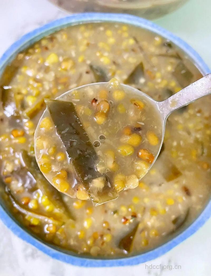 吃海带绿豆汤可以除痘祛斑