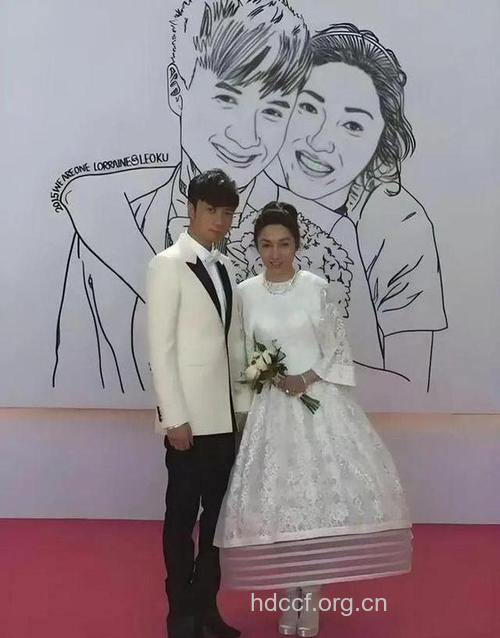 爆古巨基隐婚7年 妻子是助手Lorraine