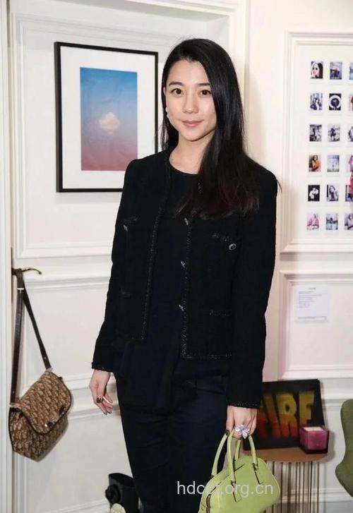 传陈冠希与女友杨永晴分手 微薄挽救爱情