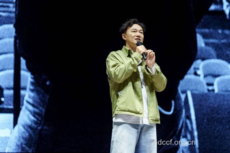 陈奕迅曝正养生欲拼第二胎 爱女拒要弟妹