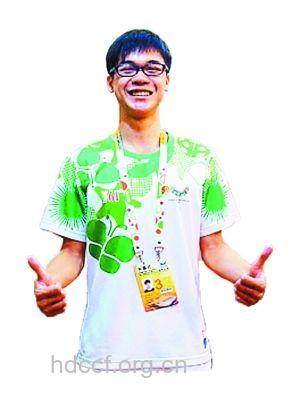 深圳大运会互动哥 声嘶力竭5小时