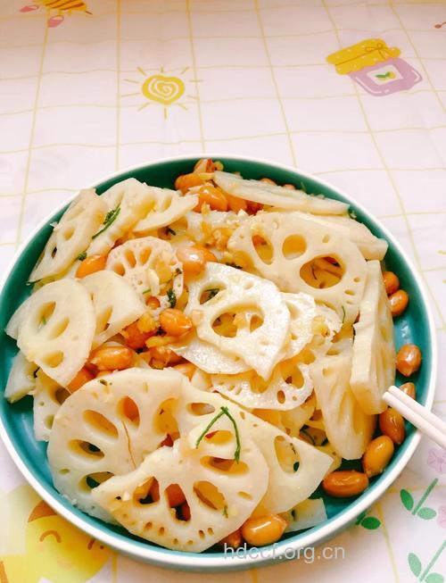 莲藕苦瓜 女性秋季养生必备