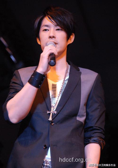 舞林大会卓君被舞王吴建豪看好