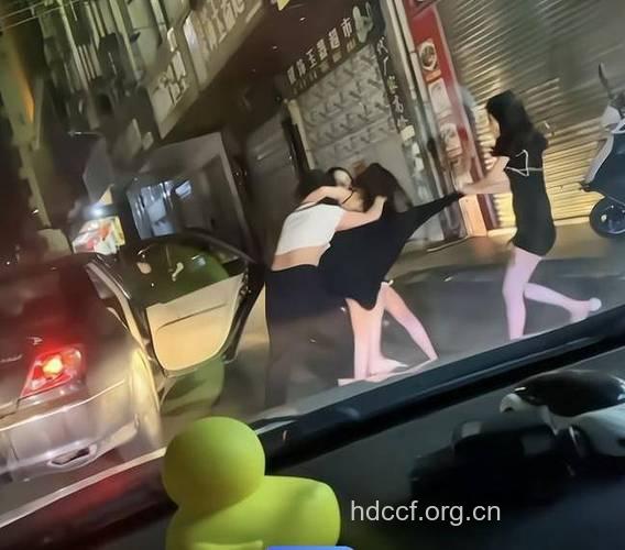 小三当街杀原配 只为正名