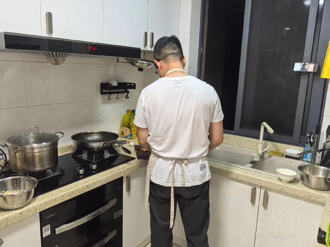 男人常下厨对身体好不好