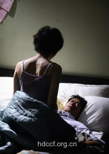 看到这样的女人男人硬不起来