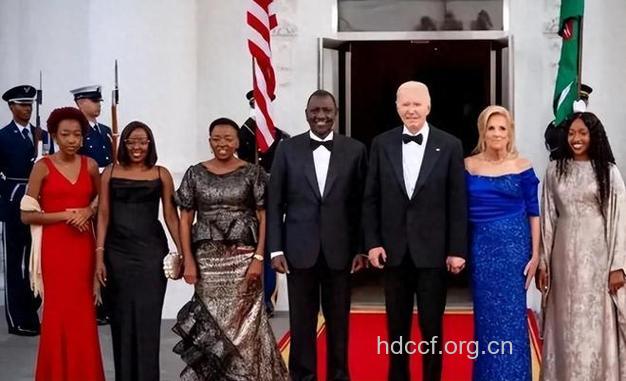 克林顿女儿婚礼揭密 希拉里筹备