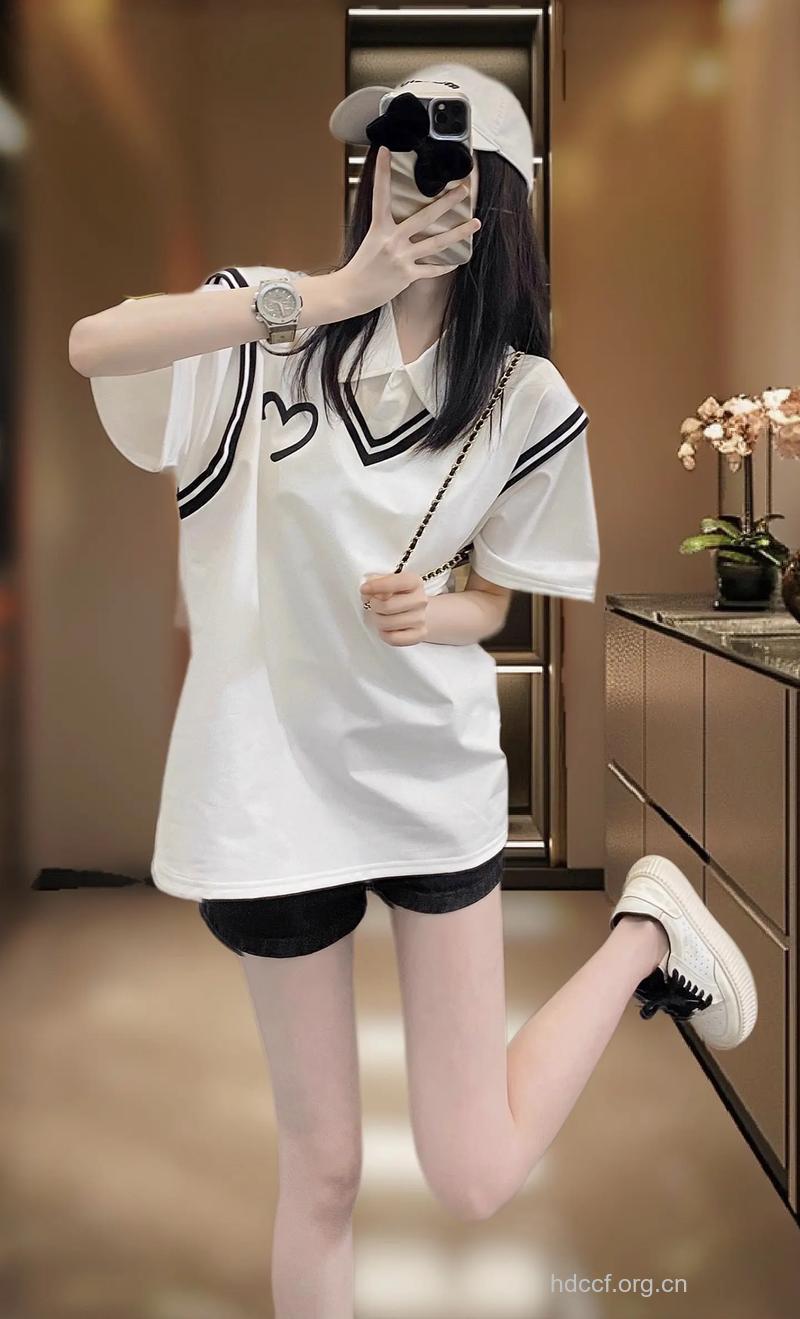 夏季穿白色衣服更凉快吗