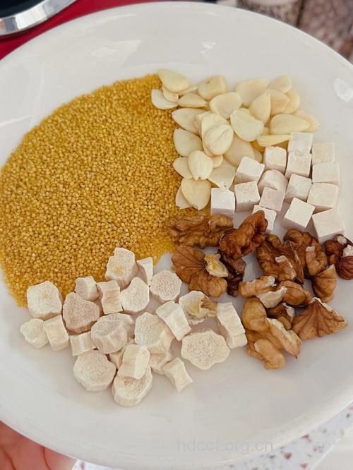 小米和杏仁能一起吃吗