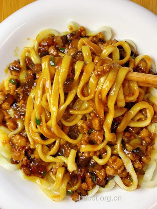 高血压患者可以吃打卤面吗