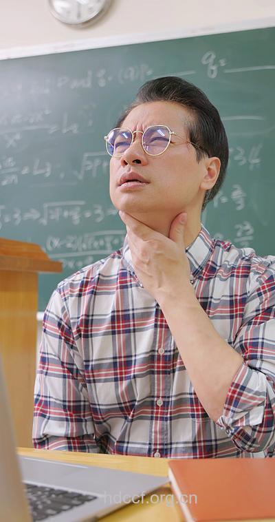 男教师为何常受男科病的困扰