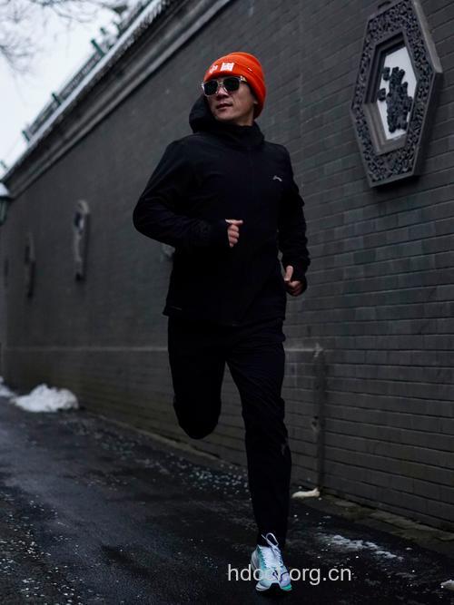 男人秋天跑步穿什么