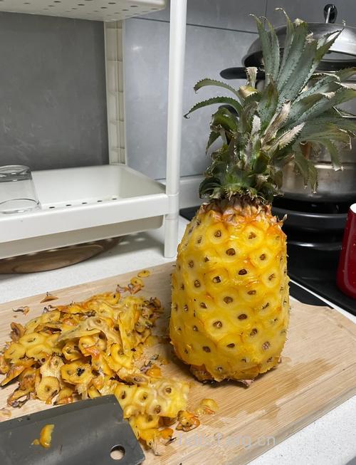 菠萝皮怎么削