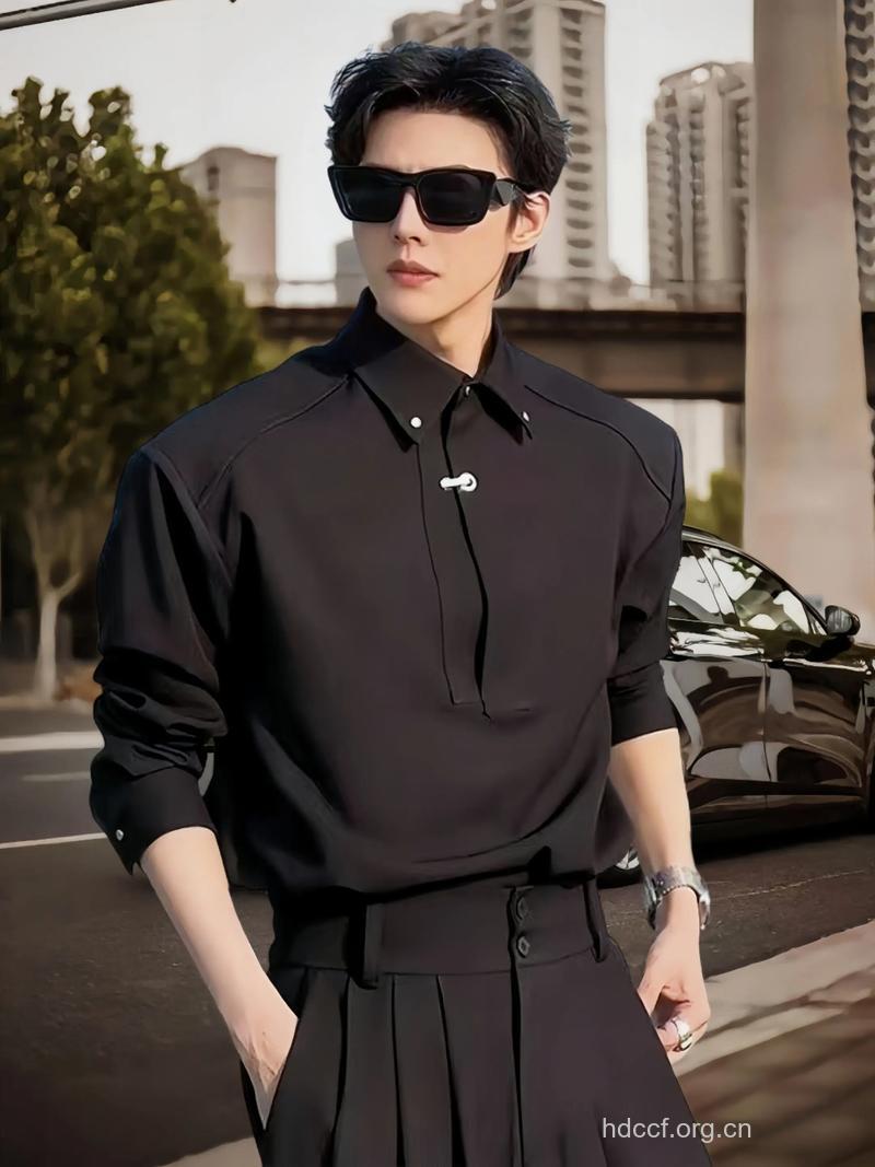 男士衬衫怎么挑选 黑白灰到底选哪一种