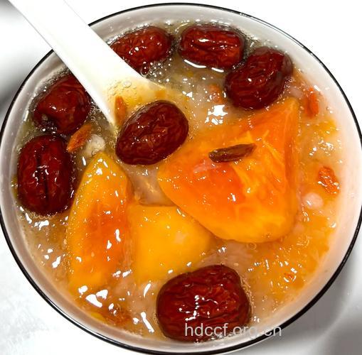 木瓜银耳汤 丰胸就吃这一款