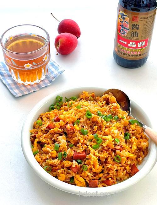 酱油炒饭的N种做法 你学会了吗