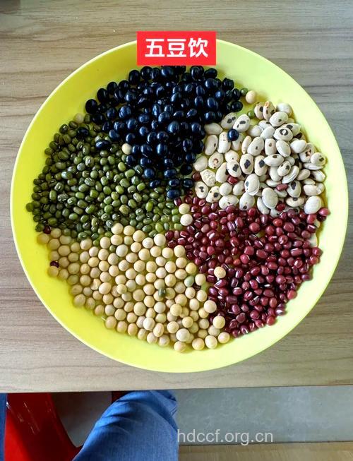 美容养颜 多喝五豆美容养颜汤