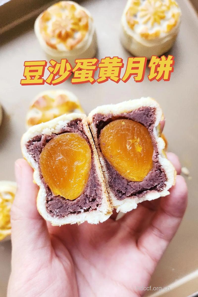 豆沙蛋黄月饼的做法大全